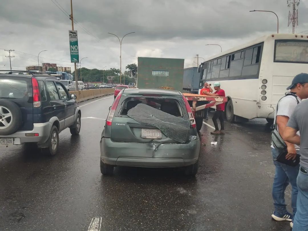 Colisión múltiple en la Autopista Sur - Colisión múltiple en la Autopista Sur