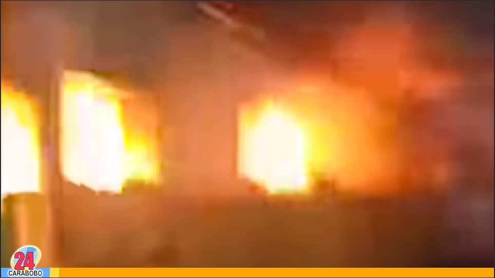 Incendio de una casa en Puerto Cabello