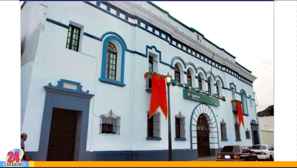 El edificio de correos de Valencia - El edificio de correos de Valencia