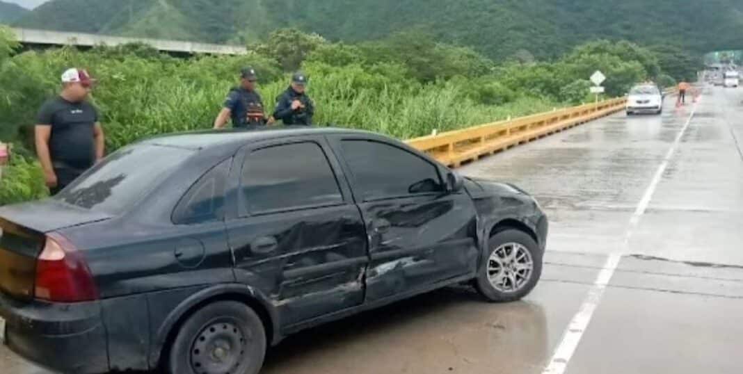 hecho vial en el Viaducto La Cabrera