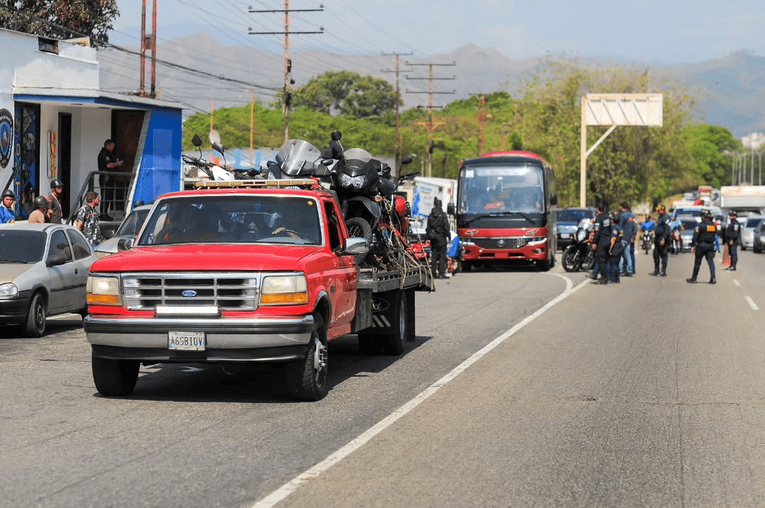 Cumplir con las leyes de tráfico en Carbobo