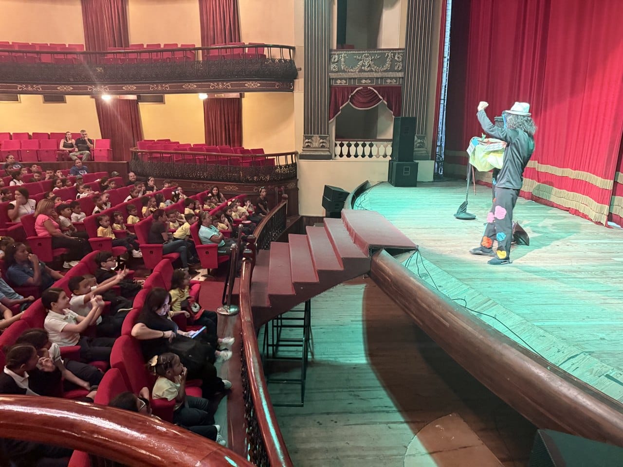 Programa La Escuela va al Teatro 