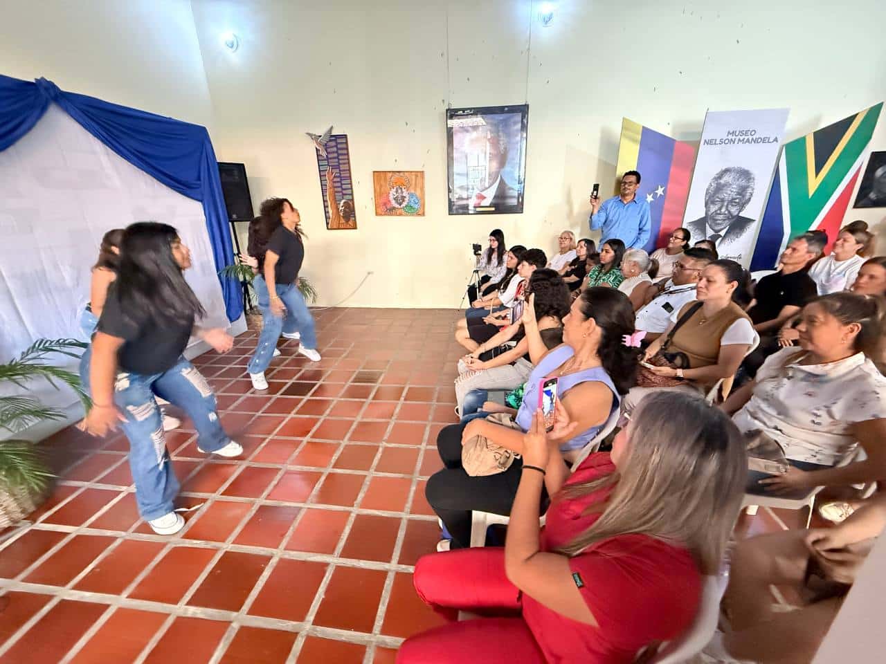 alcaldía de Valencia homenaje a las Madres