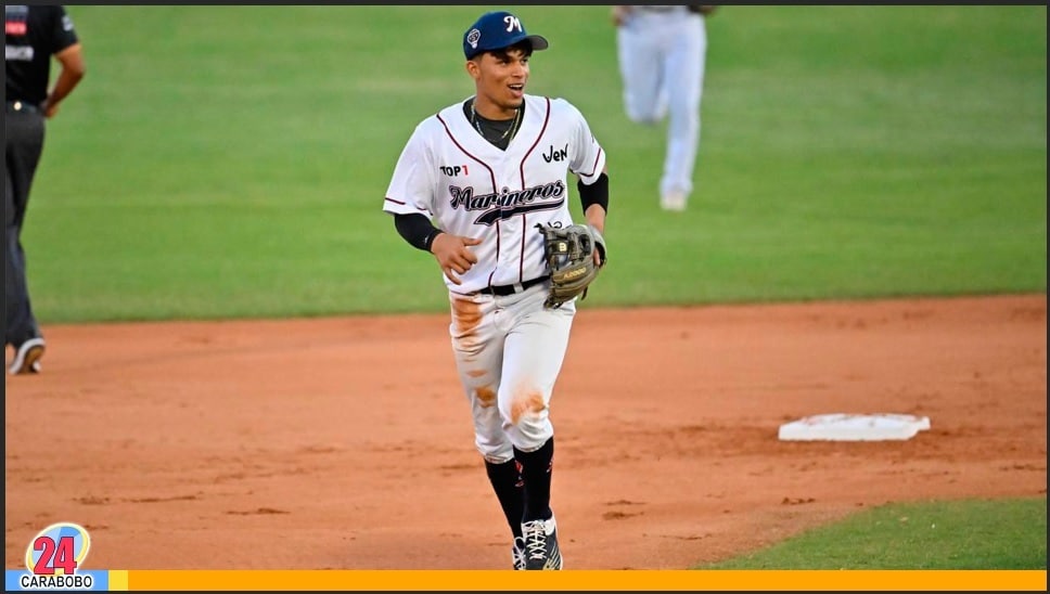 Marineros derrotó a Líderes en su primer juego en casa