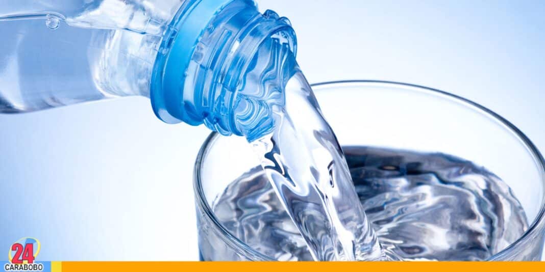 Beber suficiente agua,