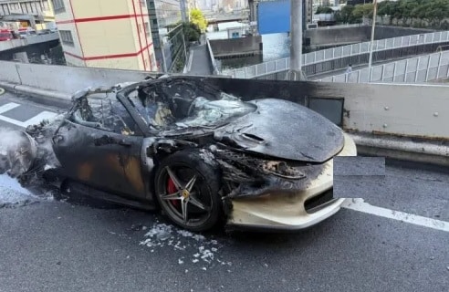 Ahorró durante una década para comprar un Ferrari