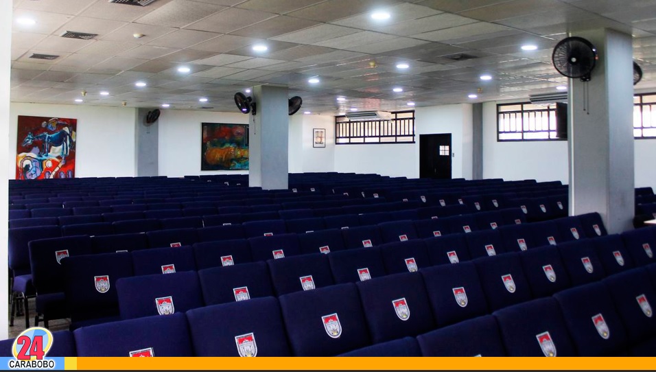 Aula Monumental de la UC