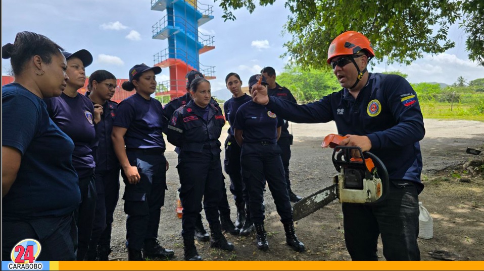 Bomberos de Valencia realizaron jornada de capacitación en el área de rescate. En atención a las instrucciones de la alcaldesa Dina Castillo;