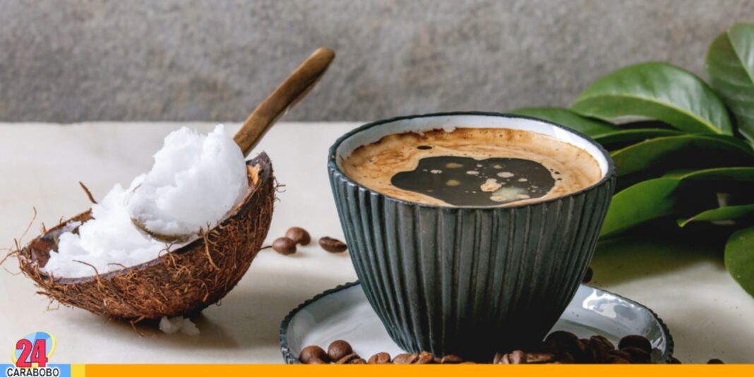Café con aceite de coco