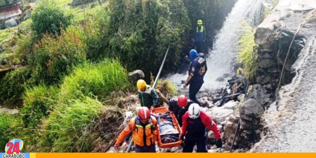 Mueren padre e hijo arrastrados quebrada Mérida