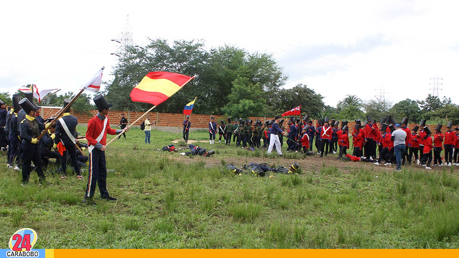Estudiantes escenificación Batalla de Carabobo