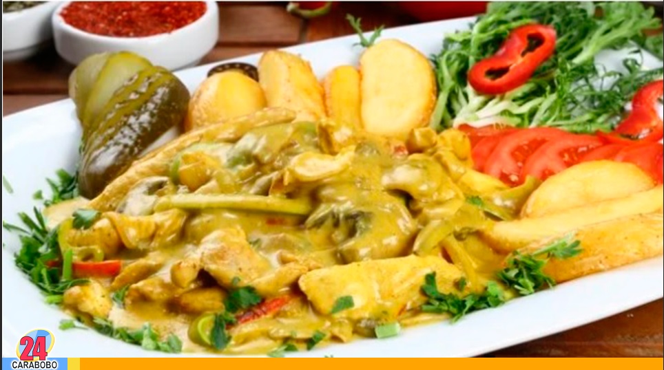 Pollo con salsa de coco