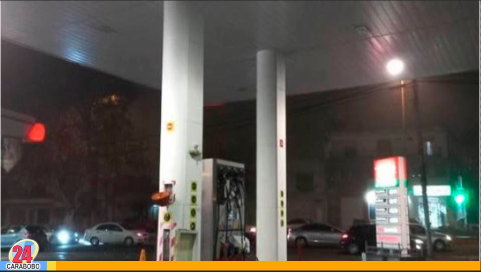 El tercer turno de la estación de servicio