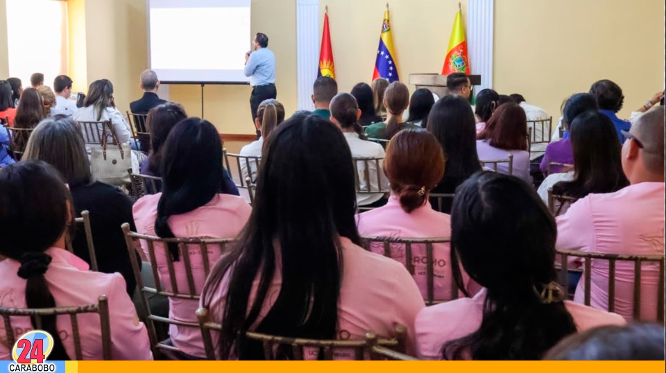 Estudiantes de Odontología fortalecen formación