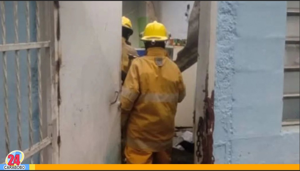 Familia quedó incomunicada