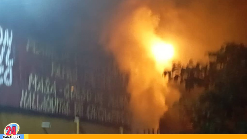 Incendio en una cachapera de Mariara