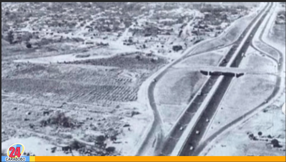 ¿Cuándo se inauguró la autopista Valencia Campo de Carabobo?