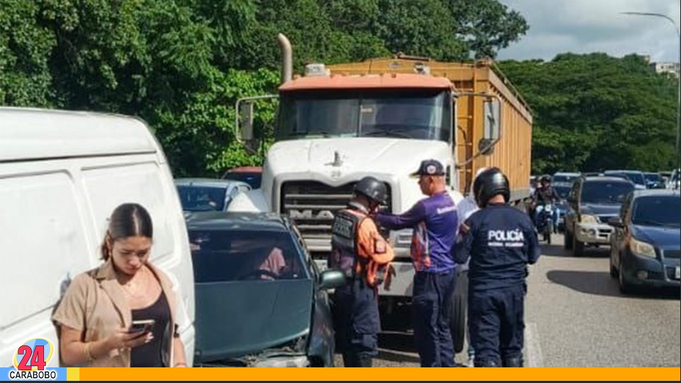 triple choque en la Autopista del Este