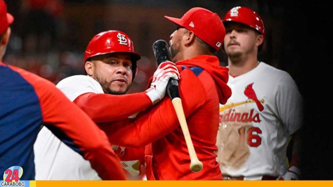 Willson Contreras es suspendido por seis juegos