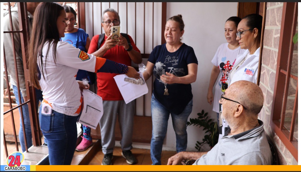 Entrega de ayudas sociales en Bello Monte