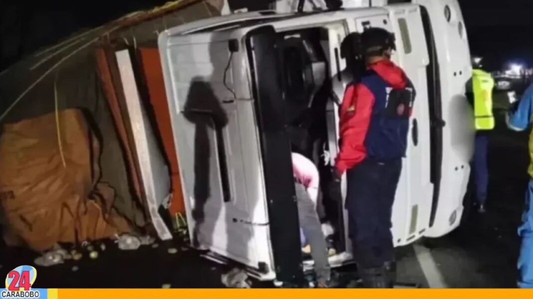 Fallece coductor tras chocar su carro con un camión en Cojedes