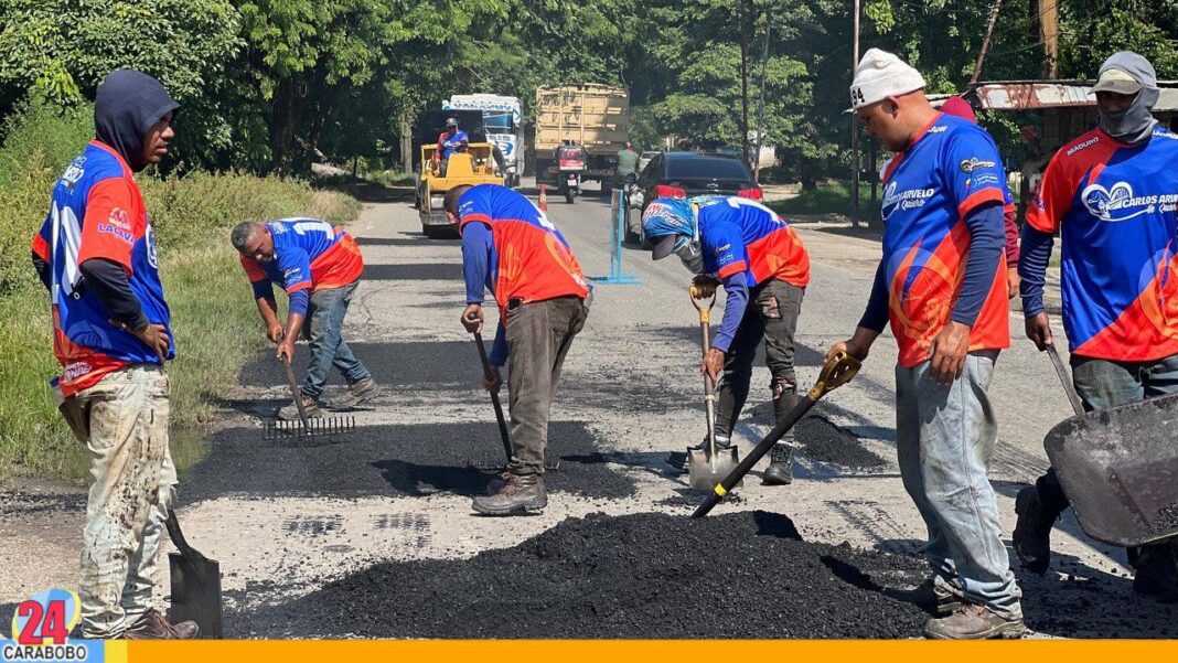 Inician labores de bacheo en la carretera nacional Güigüe-Valencia