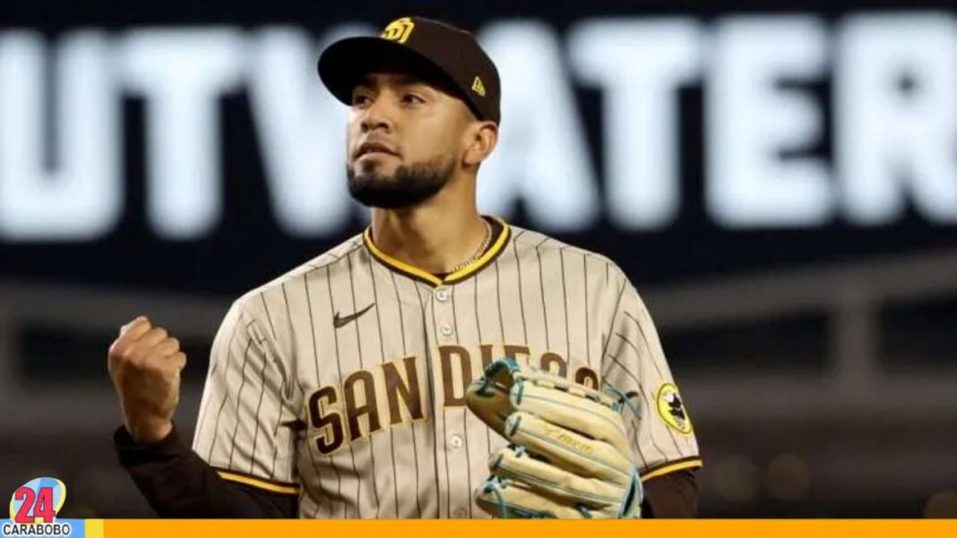 Robert Suárez se acerca a los 40 rescates en la MLB