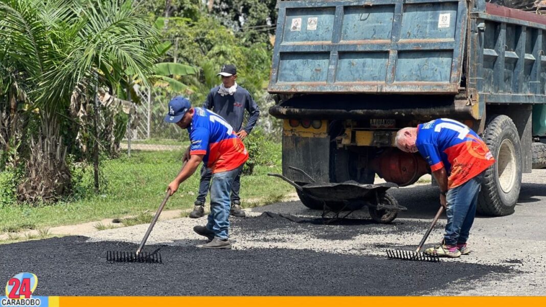 Gobierno de Carabobo avanza con trabajos de bacheo y asfaltado en Carretera Nacional Güigüe-Valencia