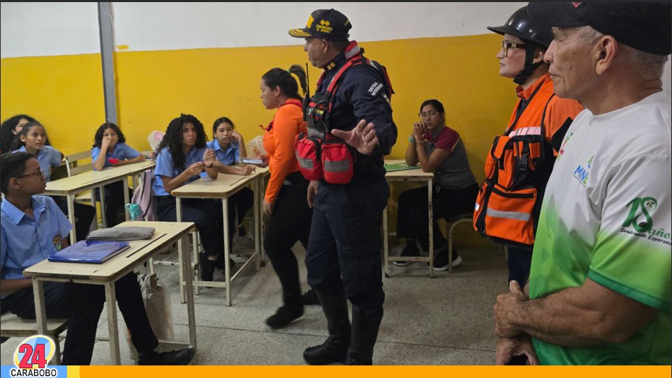 El Gobierno de Carabobo realizó simulacro de evacuación educativo y preventivo en la E.T.C Fermín Toro de Valencia. Con la participación