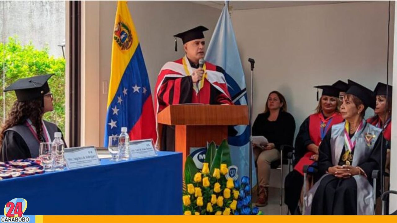 Tarek William Saab presidió acto solemne de 169 profesionales