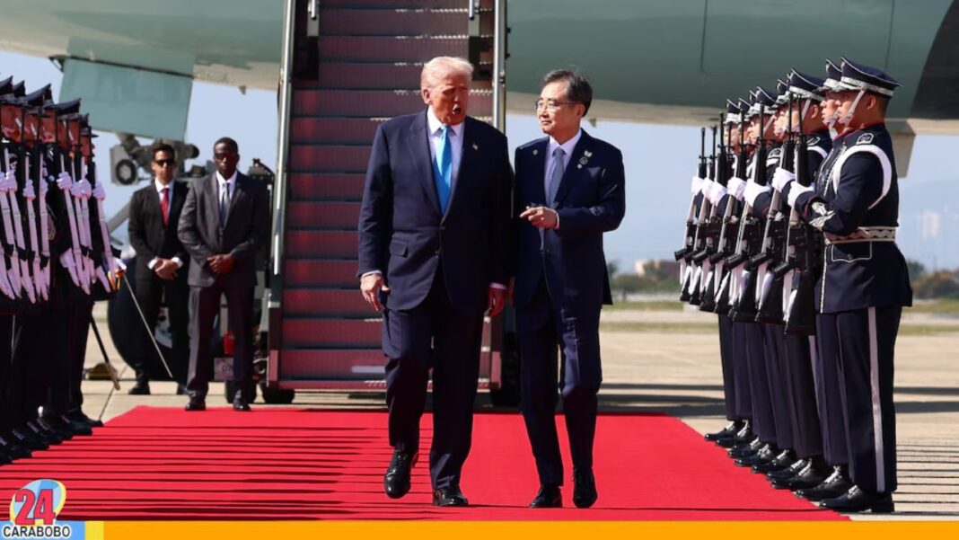 Trump llega a Corea del Sur para reunirse con el presidente de China