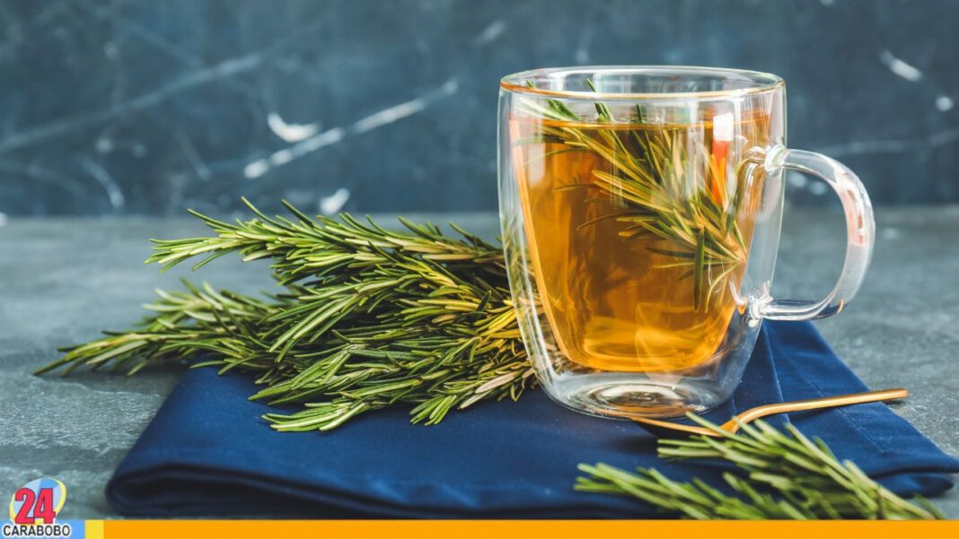 té de romero para la retencion de liquidos