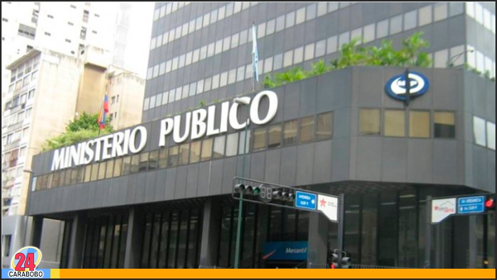 Joven se grabó desnudo por las inmediaciones de su edificio