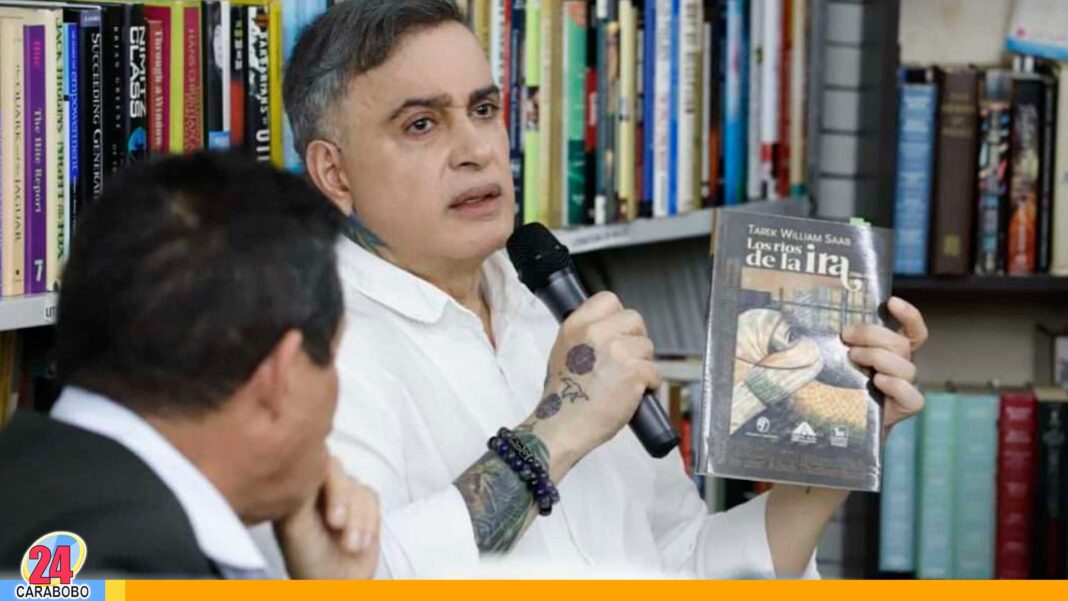 Tarek William Saab realizó recital