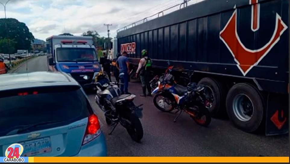 Accidente de moto y gandola
