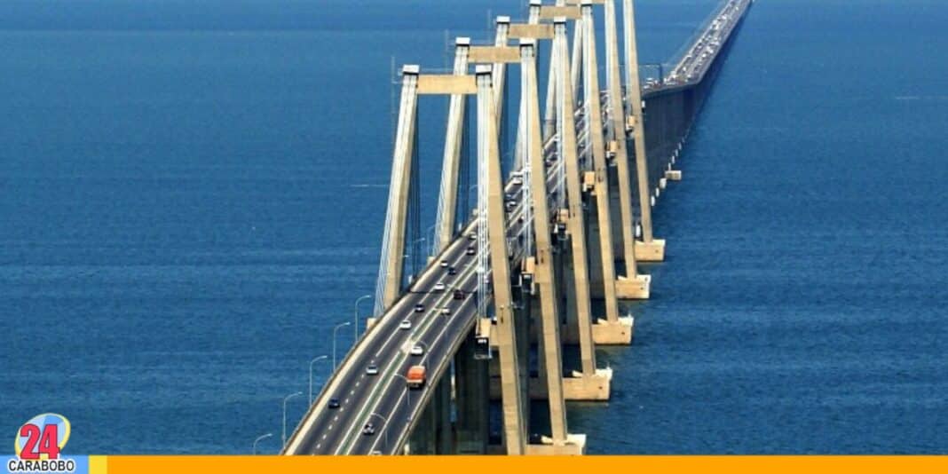 Puente sobre el Lago de Maracaibo