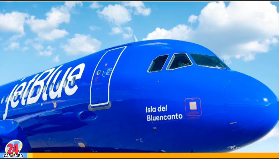 avión de la aerolínea JetBlue