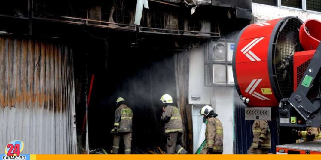 Incendio edificio Indonesia