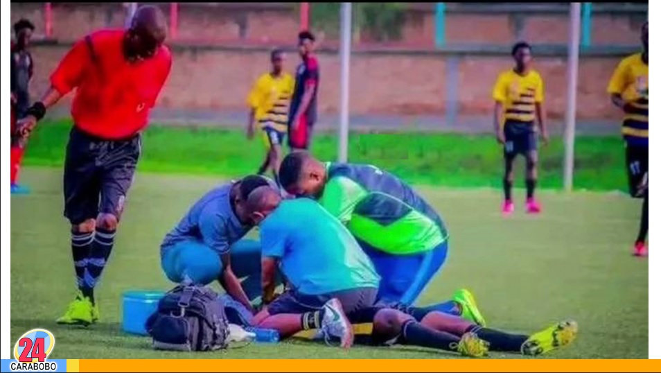 Futbolista murió al tragar una moneda durante un partido