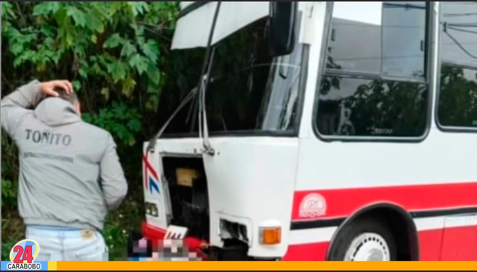 Mototaxista falleció al chocar contra una buseta en el estado Miranda