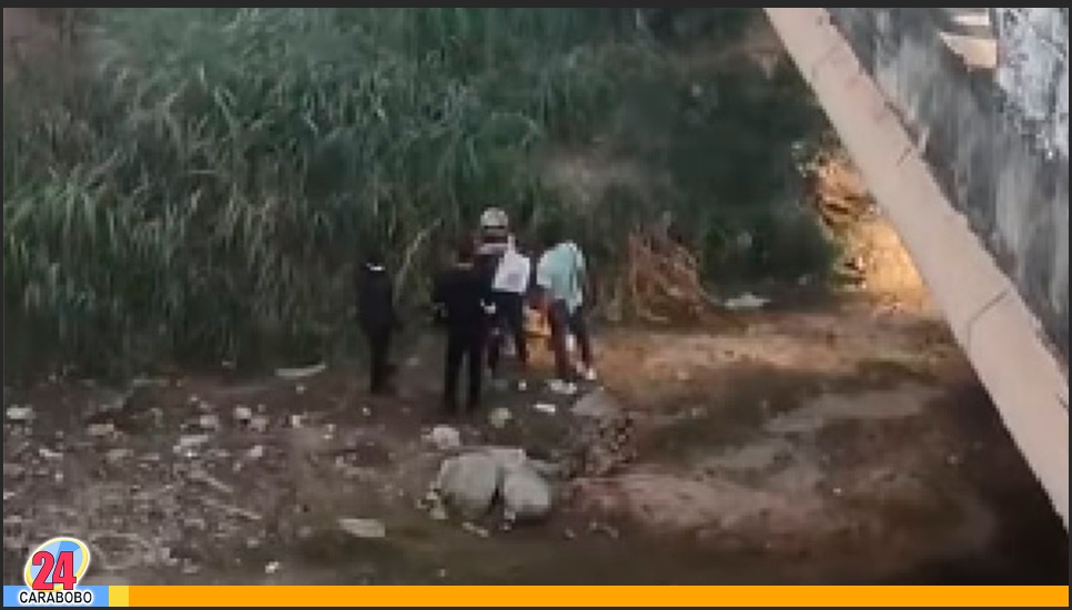 lesionada al caer al Río Cabriales en el sur de Valencia