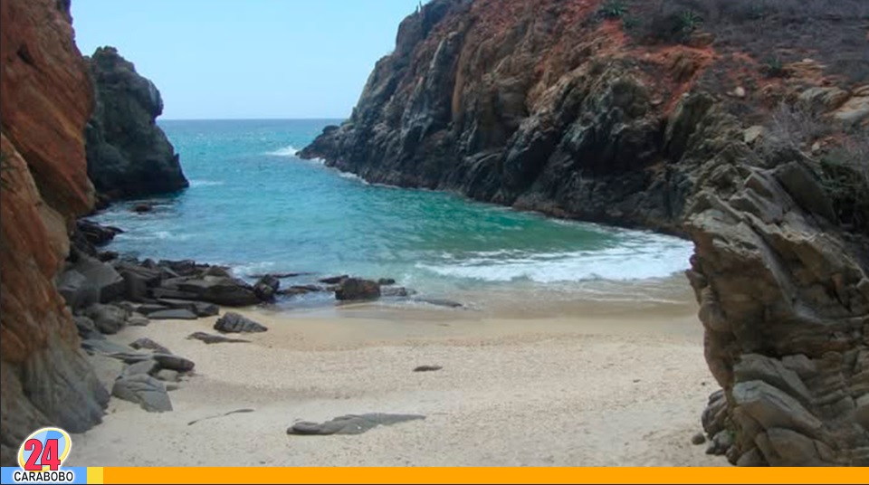 La playa más pequeña de Venezuela