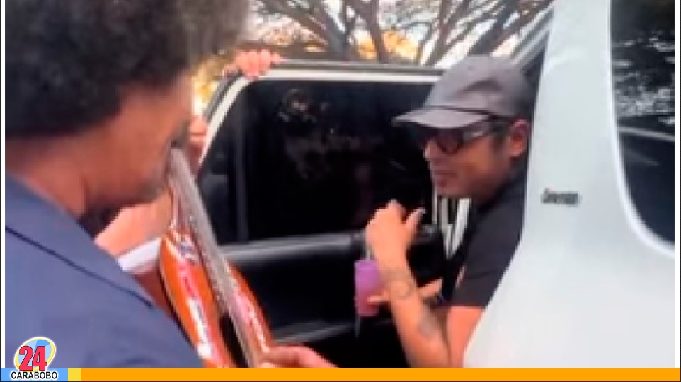 Pecos Kanvas valenciano cantó con Servando Primera