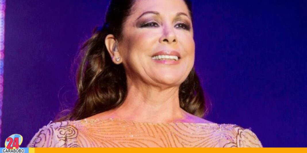 Isabel Pantoja celebra 50 años leyenda
