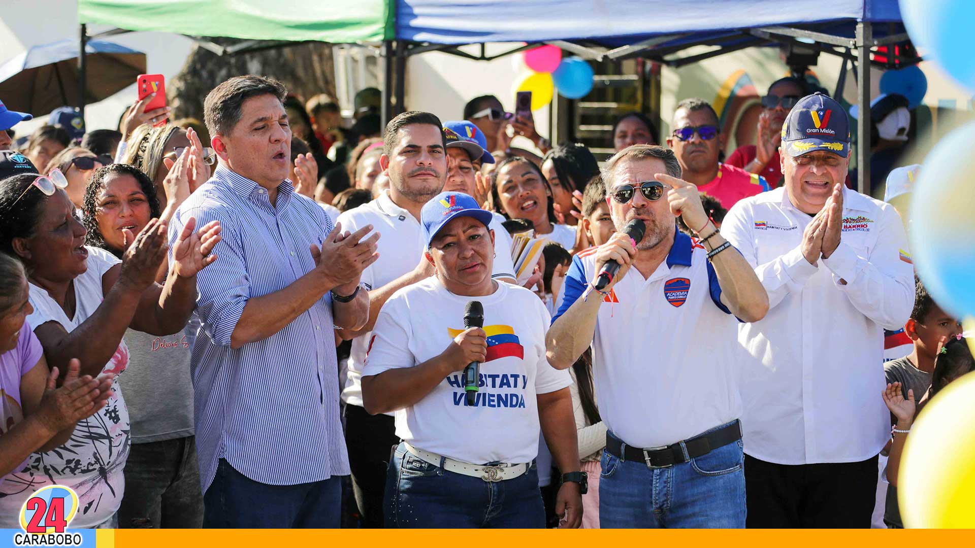 entrega de viviendas en San Joaquín La Voluntad de Dios