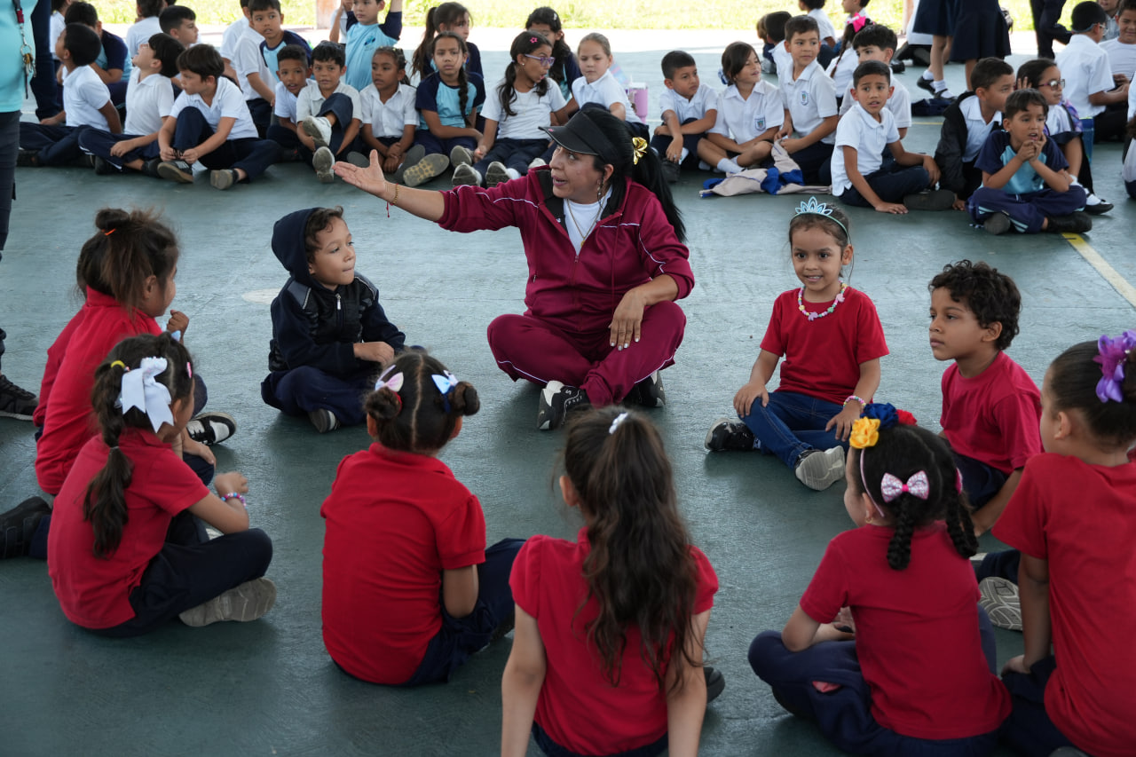 Clase de Educación Física en Carabobo