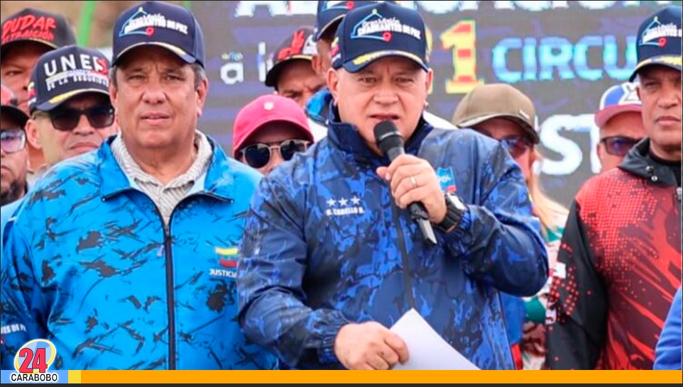 Funcionarios en prácticas de matraqueo