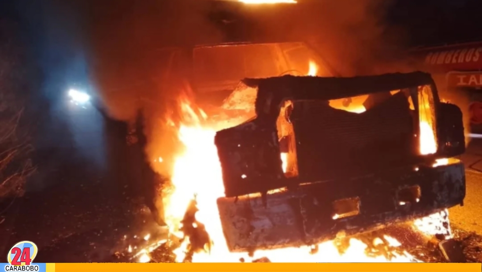 Incendio vehículo de carga Bejuma