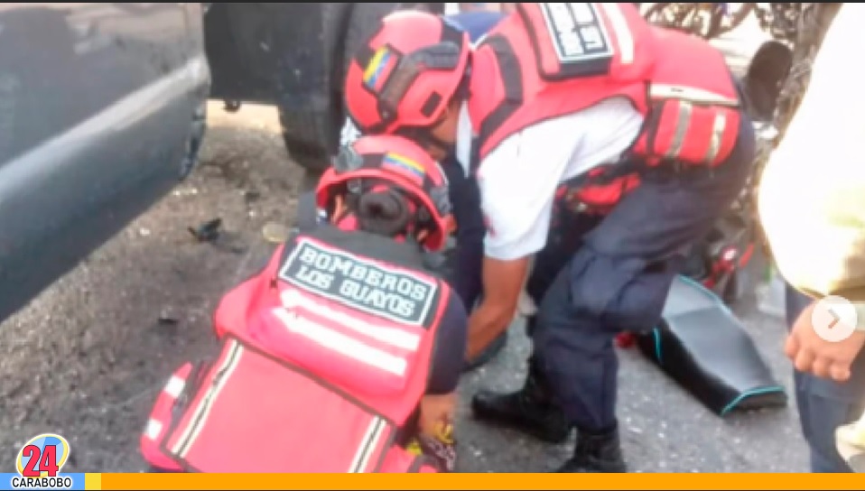 Accidente de camión y moto en Paraparal