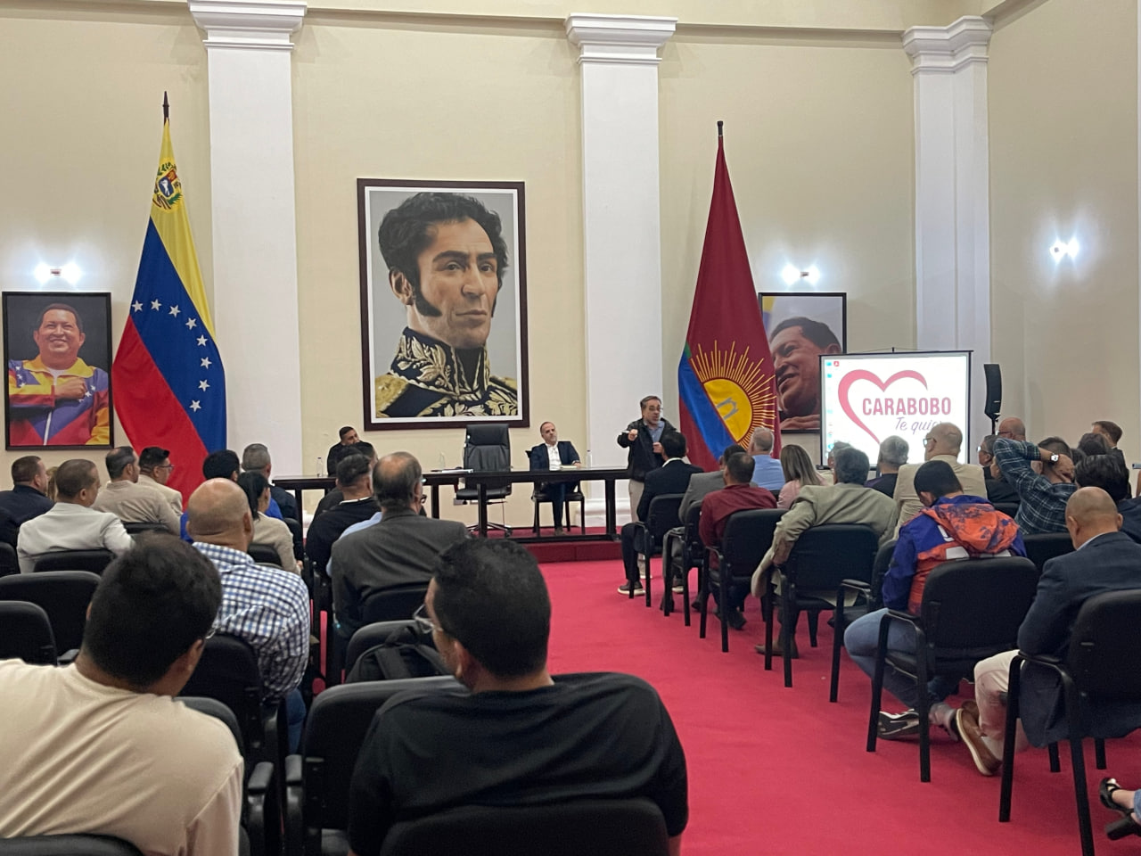 Gobernador Lacava sostuvo encuentro con sector productivo 